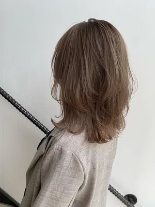 ミディアム カラー 吉田 航のヘアスタイル