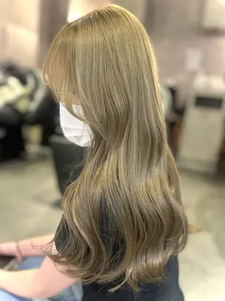 ロング カラー 🦋高瀬寛菜🦋 韓国/ブリーチのヘアスタイル