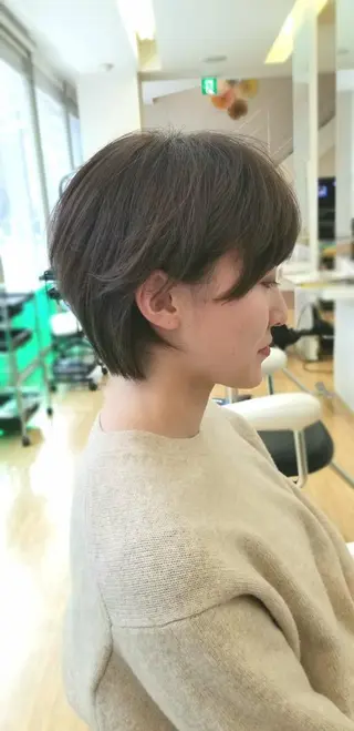 ショート 吉田 恒のヘアスタイル