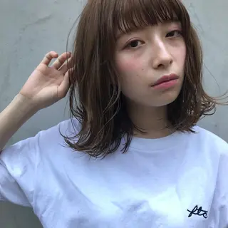 ミディアム カラー ヤスドミ ケイスケのヘアスタイル