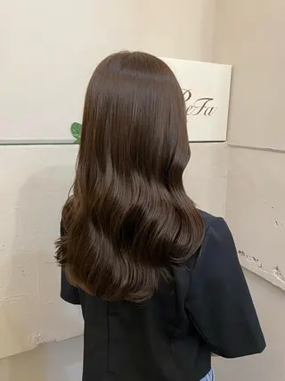 ロング カラー moeka 表参道のヘアスタイル