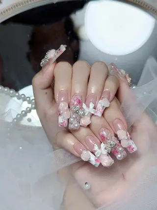 ネイル Julli NailStudioのネイルデザイン