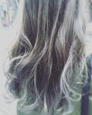 ロング カラー パーマ、髪質改善 川崎祐介のヘアスタイル