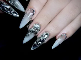 ネイル Rola kira nail salon所属・Rola kira 麗のネイルデザイン