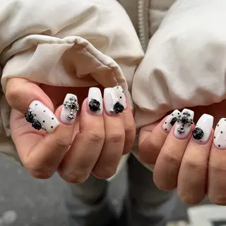 ネイル 𝐫𝐚𝐢 𝐧𝐚𝐢𝐥の眉毛・アイブロウイメージ