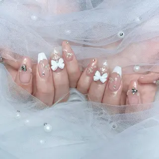 ネイル 𝑬𝑹𝑰𝑲𝑨 𓂃🎀𓈒𓏸のネイルデザイン