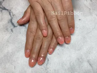 ネイル ネイルリボン 受付スタッフのネイルデザイン