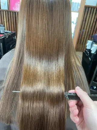 ロング カラー Mavie hair所属・髪質改善×潤艶カラー ⭐️岡田崇彰のヘアスタイル