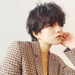 ショート カラー hollo所属・hollo 原宿のヘアスタイル