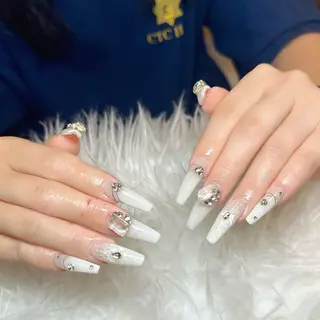 ネイル D-BEAUTY Nailsalonのネイルデザイン