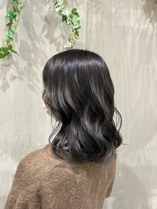 カラー 𝐌𝐎𝐄🩶 EIGHTのヘアスタイル