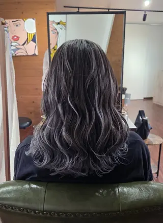 セミロング 近藤 那果のヘアスタイル