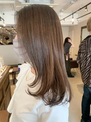 ロング カラー 透明感/オリーブ/ グレージュ/YUKAのヘアスタイル