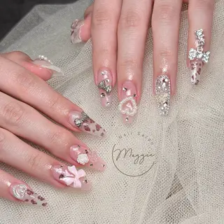 ネイル Maggie Nail🦩のネイルデザイン