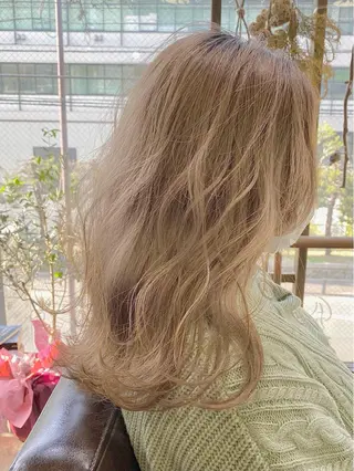 ミディアム カラー Piaコータロー ハイトーン&‪ボブのヘアスタイル