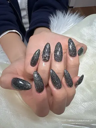 ネイル YOIネイルサロン所属・YOI ゆみのネイルデザイン