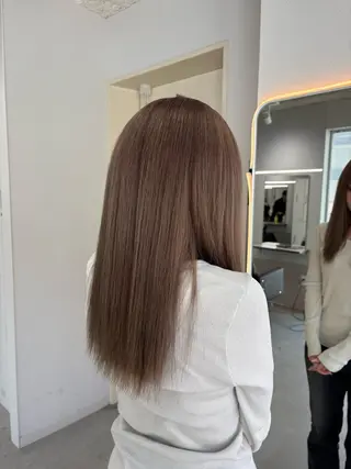 ロング カラー noa 寒色系カラーブリーチのヘアスタイル