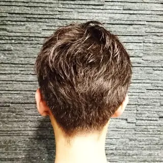 ミディアム Brotokyo BARBERSHOP 銀座店所属・BroTokyo マルのヘアスタイル