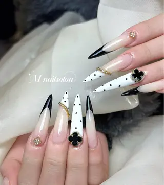 ネイル M🌷nail 長さだし専門店のネイルデザイン