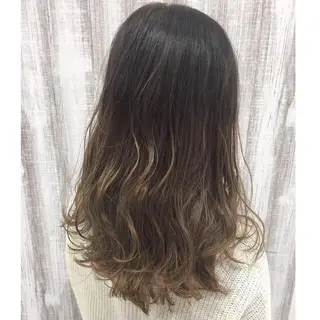 ロング カラー ヘアアレンジ 透明感♡︎♡︎ 佐々木早苗のヘアスタイル
