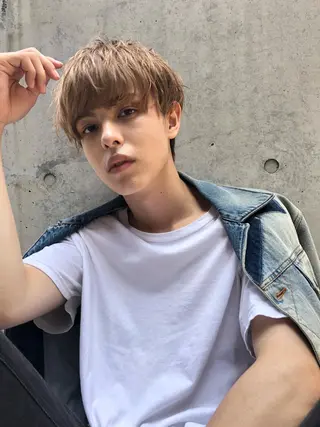 ショート カラー hao所属・西山 頌太のヘアスタイル