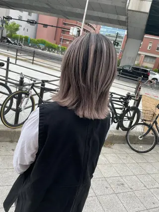 ミディアム カラー 難波ブリーチカラー 伊藤洋輝のヘアスタイル