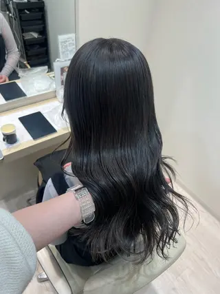 セミロング mina .のヘアスタイル