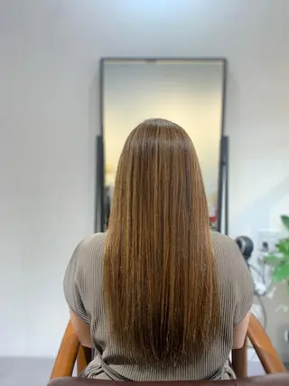 ロング カラー パーマ na3moe【ナナナモエ】所属・髪質改善✨カラー特化 サロン🎨平尾晃一のヘアスタイル