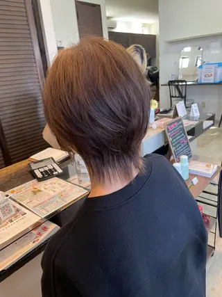 ショート ルプラボウ/日野 /ショート/レイヤーのヘアスタイル