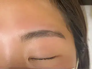 アイブロウ lazleyMEGAドン・キホーテ成増店所属・lazley成増店 AKARI︎💗のマツエク・マツパデザイン