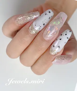 ネイル Jewels nail lily 白楽所属・ネイルサロン Jewels Mのネイルデザイン