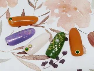 ネイル ティーエヌ 金山駅東口店のネイルデザイン