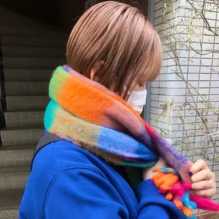 ショート カラー ハイトーン/ブリーチ 似合せカット/パーマのヘアスタイル