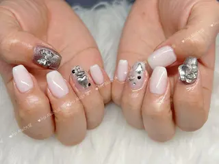 ネイル 藤江 月のネイルデザイン