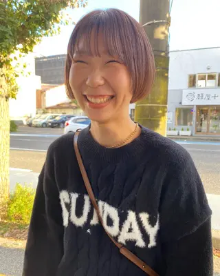 ショート カラー 小日向 沙織のヘアスタイル