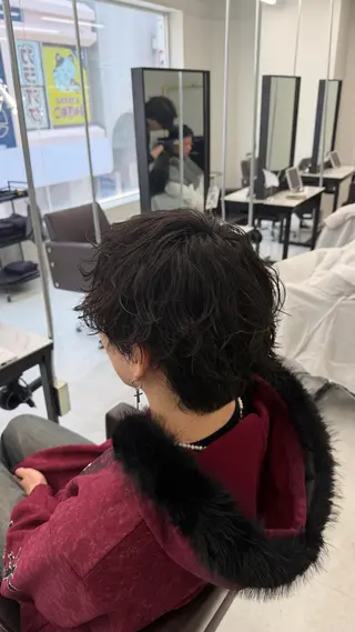 ミディアム パーマ メンズ ウルフ/毛流れ/ アイロン風/AOTOのヘアスタイル