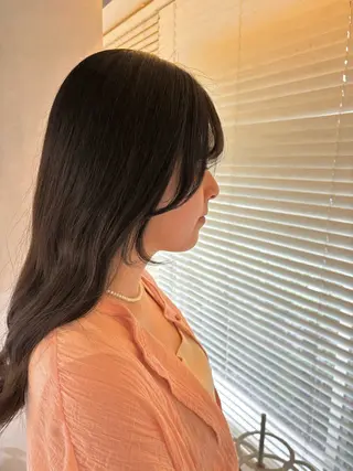 ロング Iris by artina 武蔵小杉店【イリス バイ アルティナ】所属・🎼レイヤー/顔周り カット/nene♬のヘアスタイル