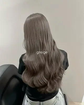 ロング カラー グレージュ🐰透明感 カラー🫧akihoのヘアスタイル