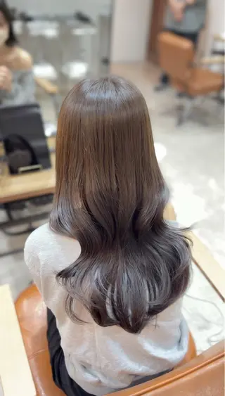 ロング カラー honoka/レイヤ ー/艶感カラー/韓国のヘアスタイル