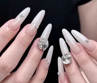 ネイル B·U Nail大宮 長さだし専門店のネイルデザイン