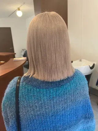 ミディアム ボブ/レイヤー/ ショートcovo代表のヘアスタイル