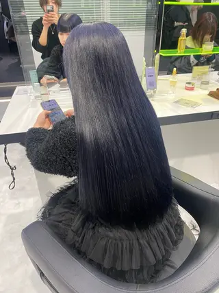 ロング 透明感ブリーチカラー 🌈TOMOHIROのヘアスタイル