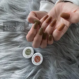 ネイル マツエク・マツパ アイブロウ beautyroom Naturaのネイルデザイン