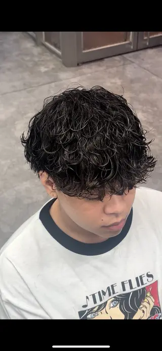 パーマ メンズ メンズ特化✨️ 韓国風パーマ🔥一八のヘアスタイル