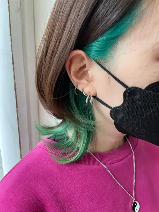 ミディアム カラー 【店長】インナー指名 No.1戸塚優思のヘアスタイル