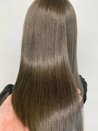 ロング STAR TOKYOのヘアスタイル