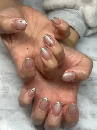 ネイル シャインネイル所属・伊藤 くるみのネイルデザイン