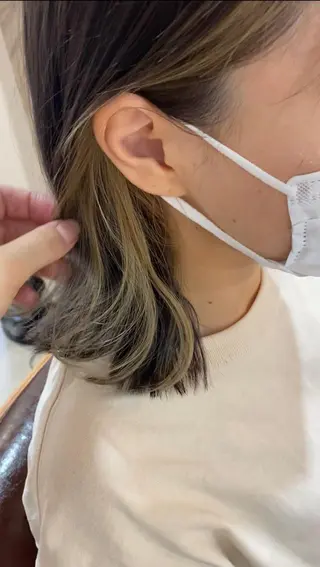 ミディアム ミルクティーベージュ outaのヘアスタイル