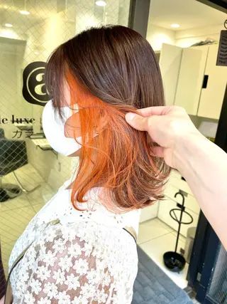 ミディアム カラー 横山 奈央のヘアスタイル