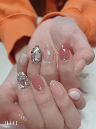 ネイル ネイルサロンTiara所属・戸倉 千秋のネイルデザイン